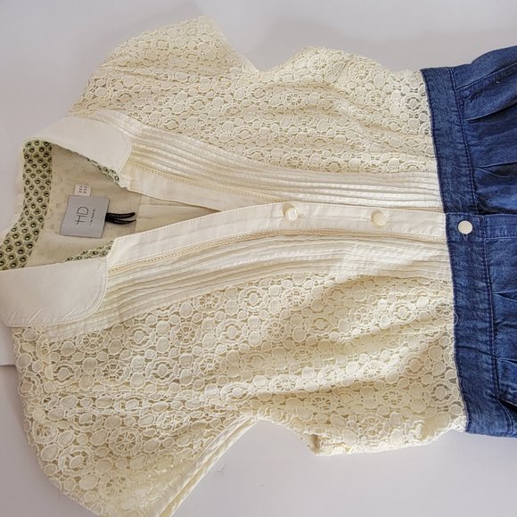 HD in Paris Dress, Cream Lace Bodice w/Chambrey Skirt, Size 2 - Picture 5 of 12